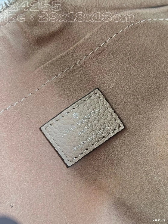 - 18 It PM x All 13CM LOUIS VUITTON x Hand 29 0713